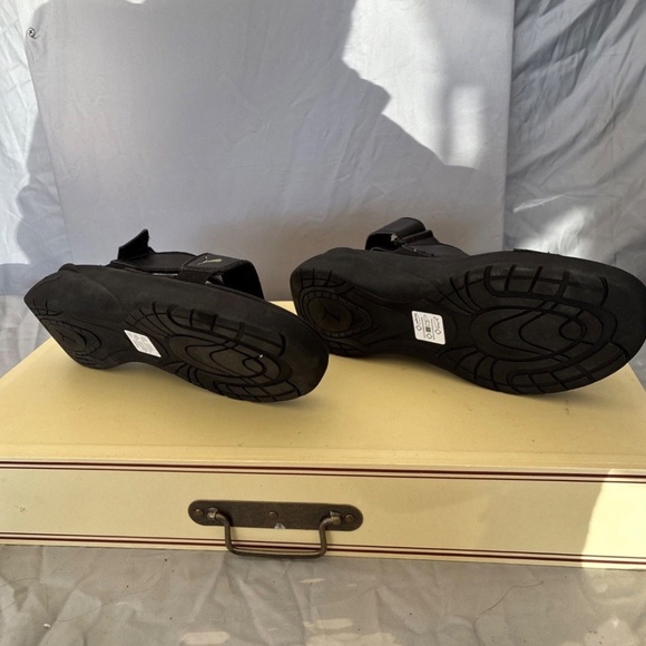 PUMA Lily Slingback  Womens Black Casual Sandals 386331-02 Size 7, Brand New - Picture 2 of 5